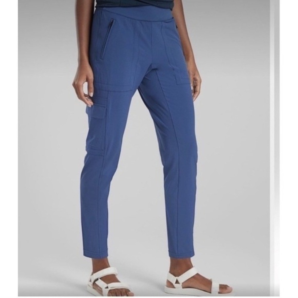 Athleta‎ Chelsea Cargo Pants Womens 6P Blue Tapered Stretch Preppy Pockets Gym